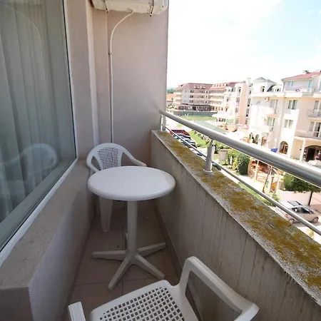 Arendoo In Sunshine&love Apartment Kranewo